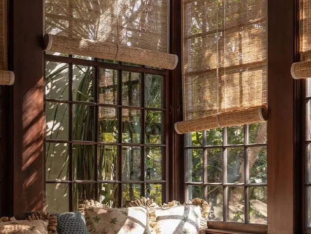 Woven wood blind in a Dubai majlis