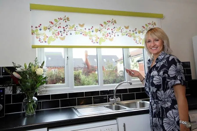 Roller blinds installation in Dubai